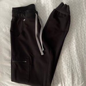 Figs xs/tall black Zamora